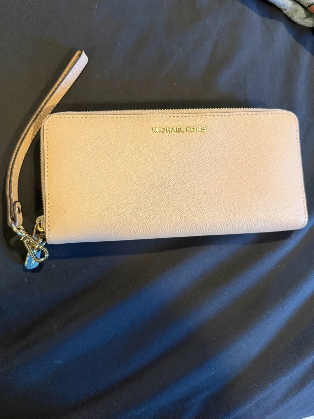 Michael Kors Light Beige Jet Set Continental Wallet